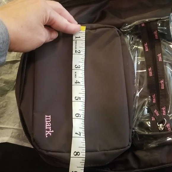 New mark.  Mark up case by Avon - Picture 13 of 16